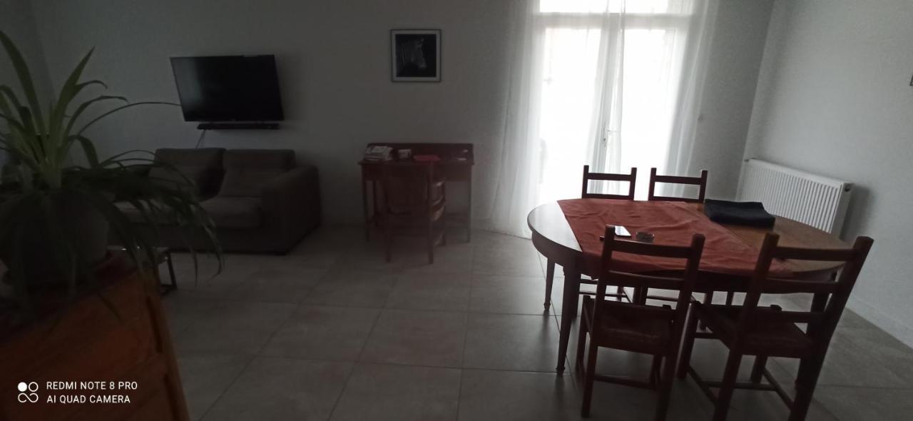 Maison Proche Centre Ville Biard Dış mekan fotoğraf
